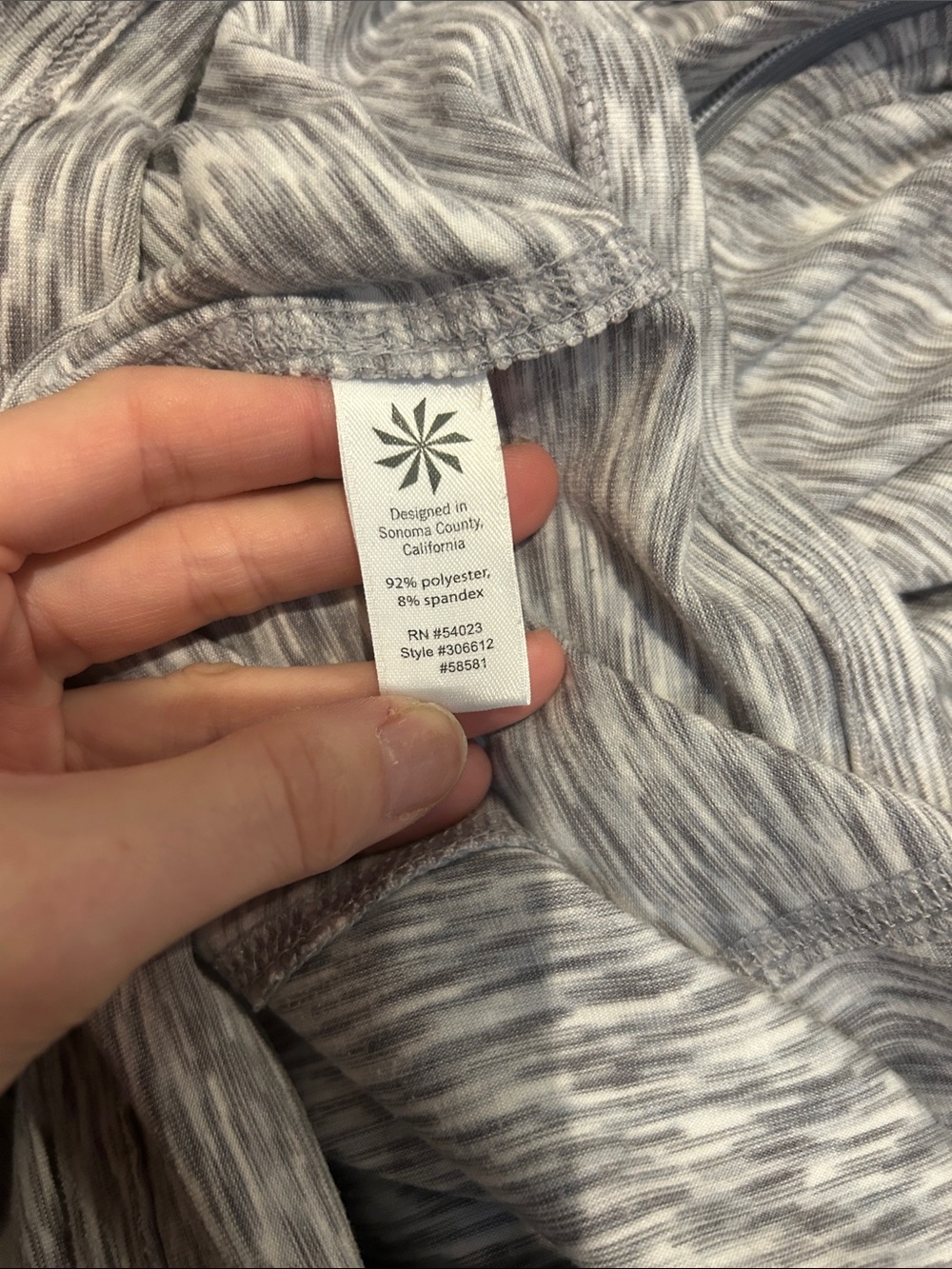 Vintage Athleta Quarter Zip Heathered Gray Space Dye | Large | Thumb Holes - Picture 7 of 9